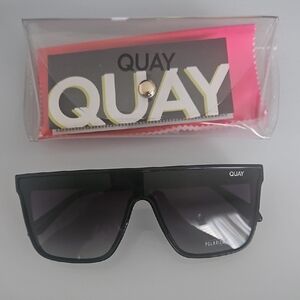 Quay Australia Black Oversized Sunglasses Modern Design